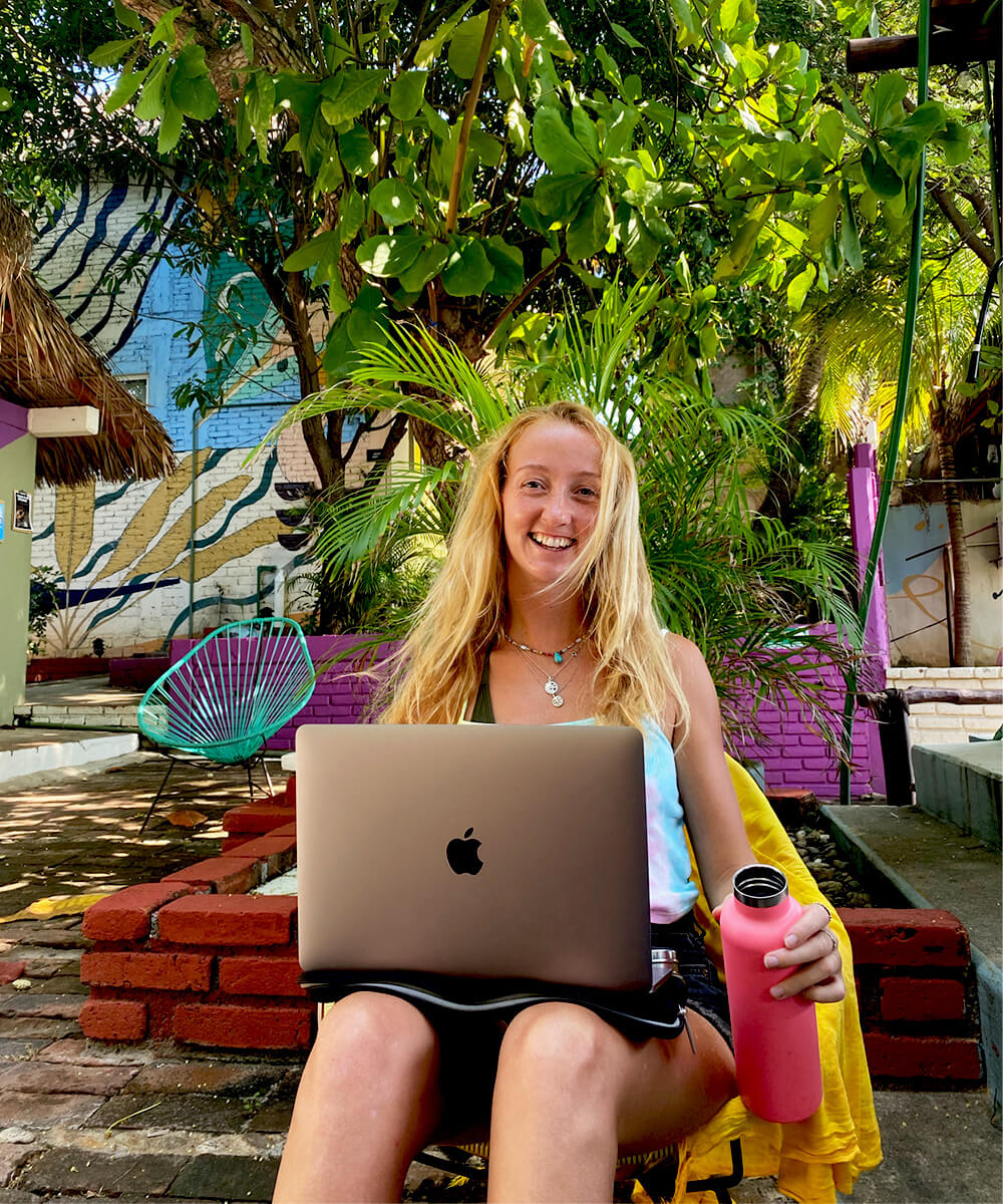 Photo of Digital Nomad Daisy traveling the world